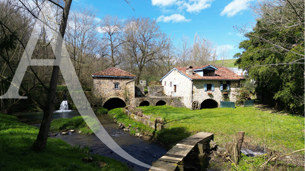 Moulin IHOLDY (64640) 4 pièces 104.00 m²