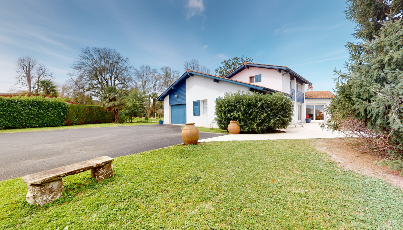 Maison CAMBO LES BAINS (64250) 4 pi&egrave;ces 130.00 m&sup2;