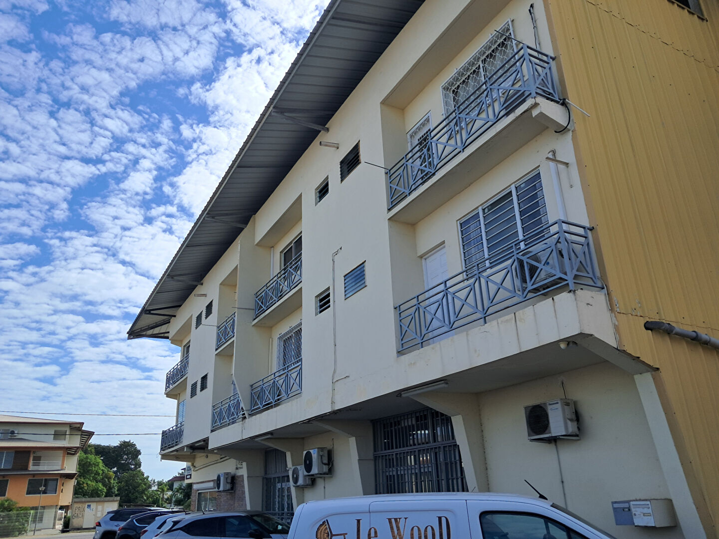 Bureaux CAYENNE (97300) 2 pièces 35.00 m²