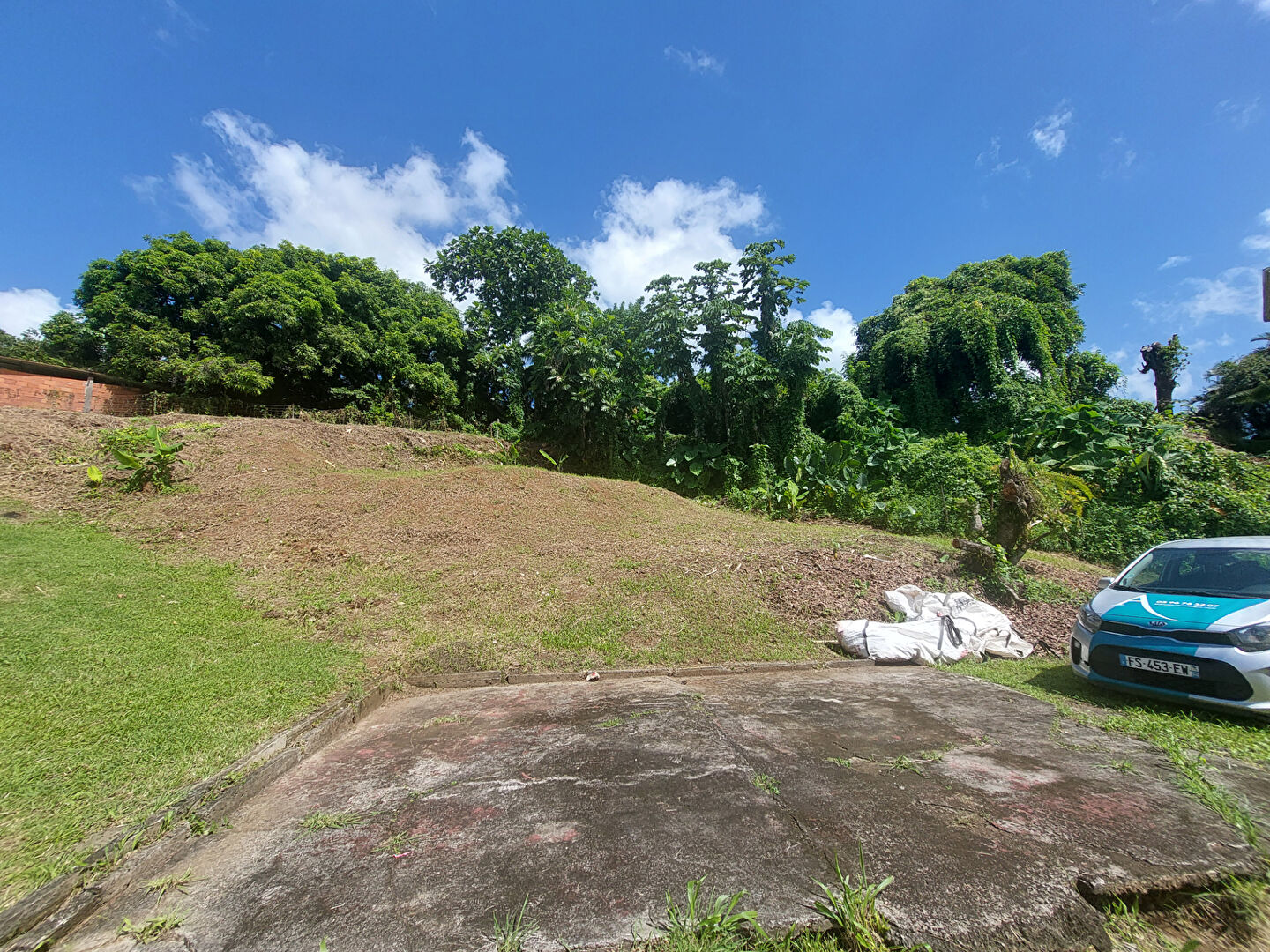 Terrain LE LAMENTIN (97232) 646.00 m²
