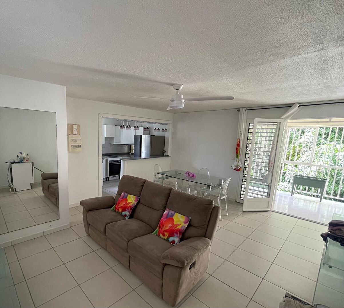 Appartement FORT DE FRANCE (97200) 2 pi&egrave;ces 45.95 m&sup2;