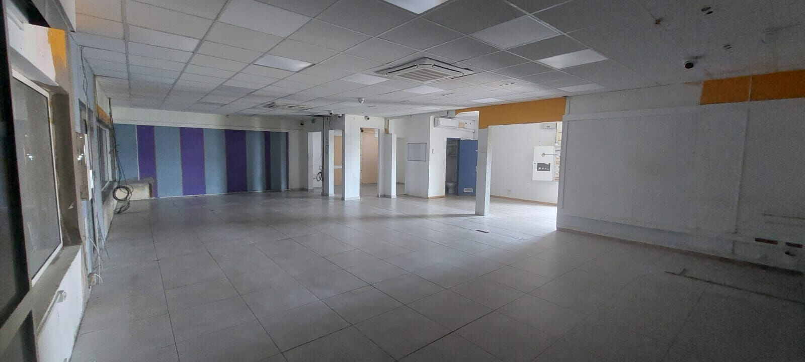 Local commercial CAYENNE (97300) 4 pièces 120.00 m²