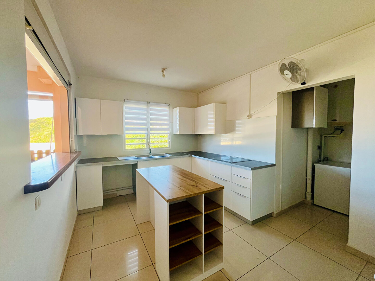 Appartement SCHOELCHER (97233) 4 pièces 118.25 m²