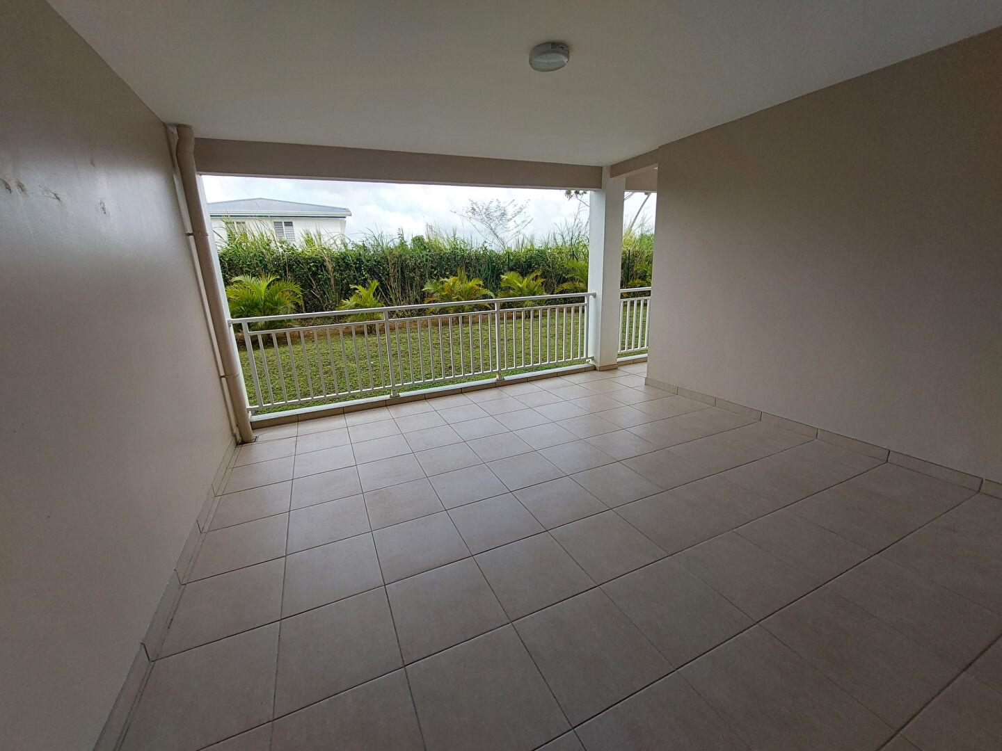 Appartement FORT DE FRANCE (97200) 2 pi&egrave;ces 53.60 m&sup2;