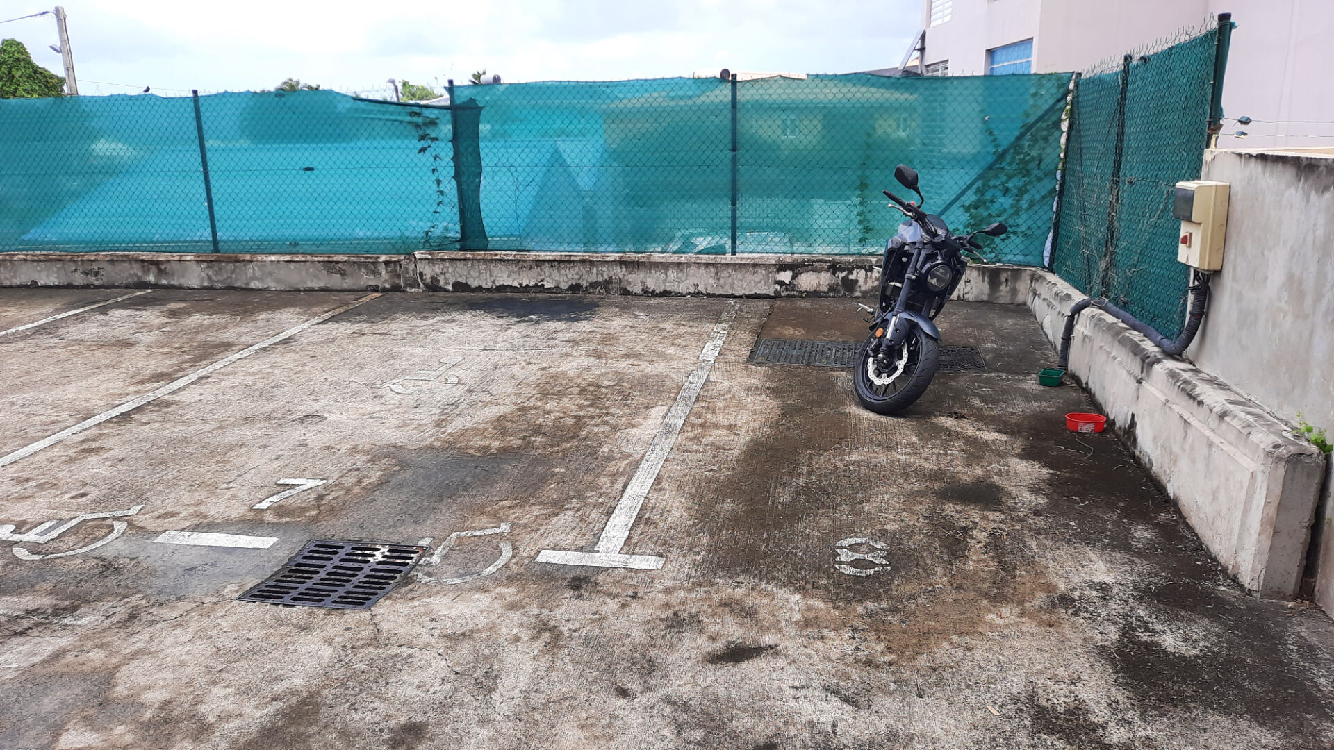 Parking / box LES TROIS ILETS (97229) 5.00 m²