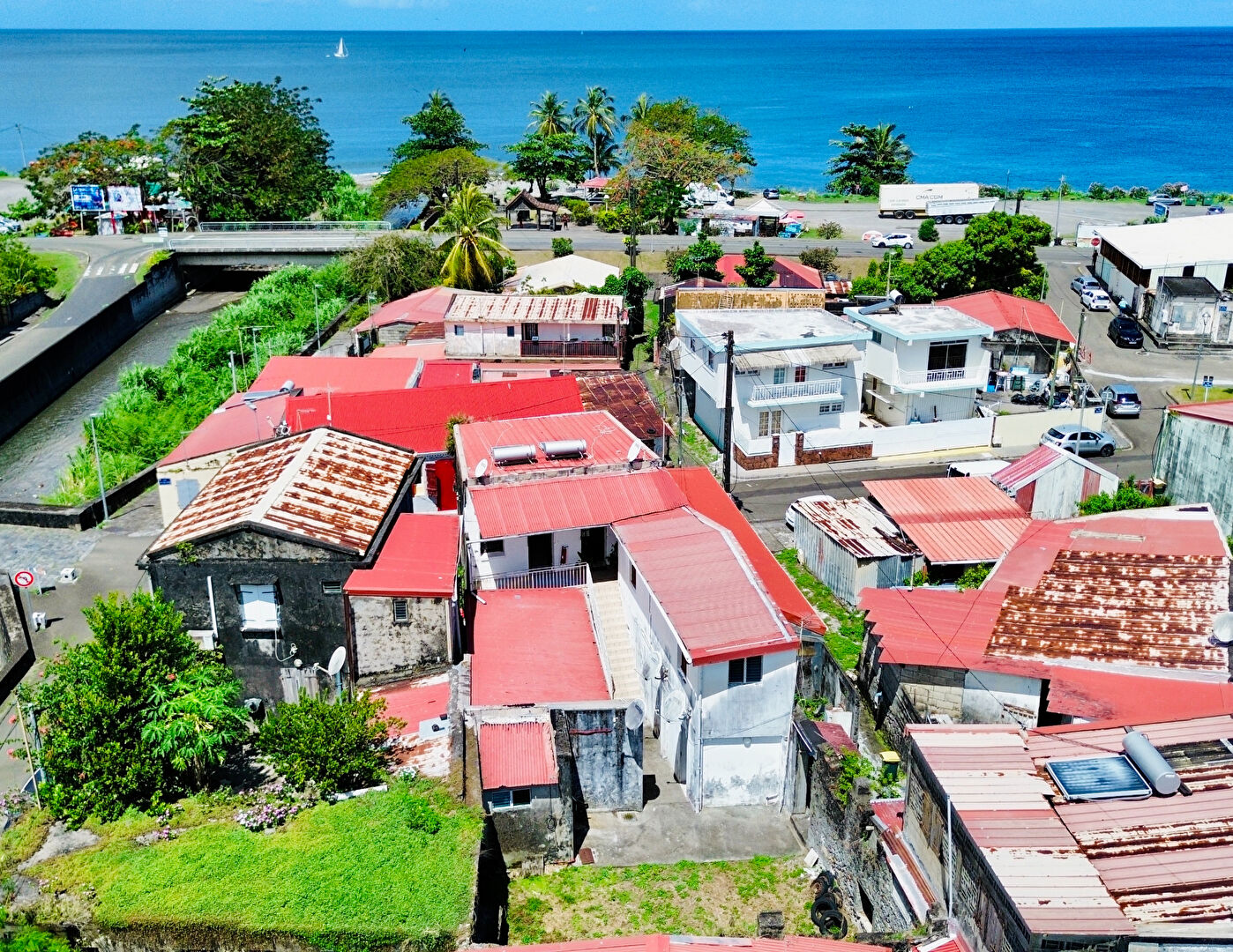 Maison SAINT PIERRE (97250) 12 pièces 220.00 m²