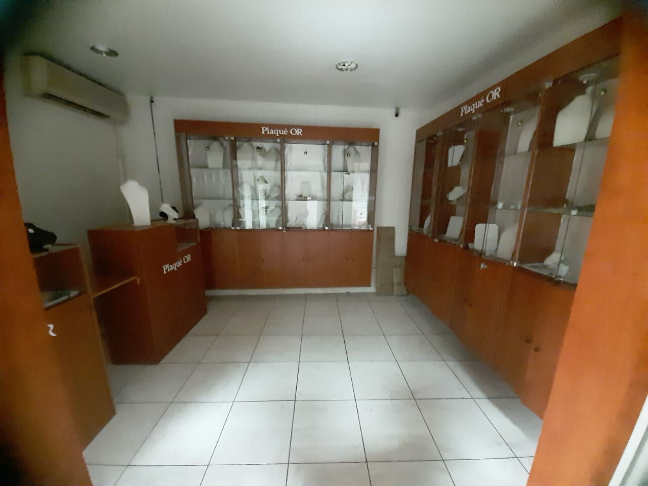 Local commercial FORT DE FRANCE (97200) 14.00 m²