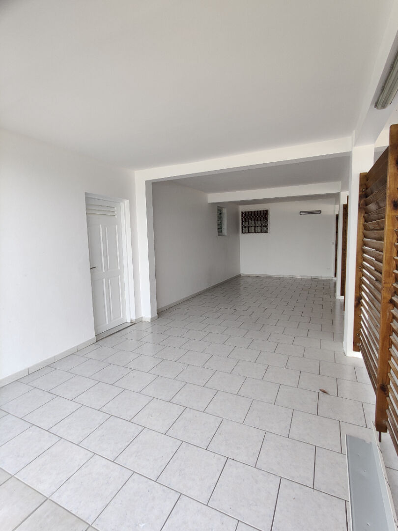 Appartement LE ROBERT (97231) 1 pi&egrave;ce 24.42 m&sup2;