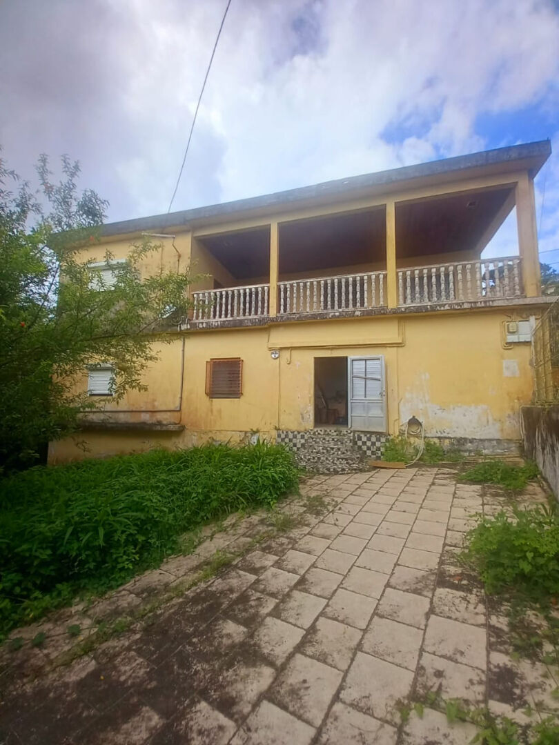 Maison FORT DE FRANCE (97234) 4 pièces 178.50 m²