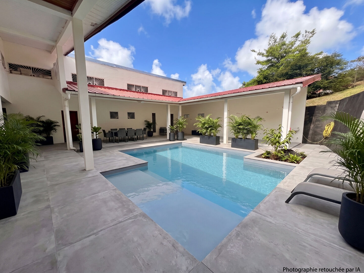 Maison FORT DE FRANCE (97200) 13 pi&egrave;ces 303.06 m&sup2;