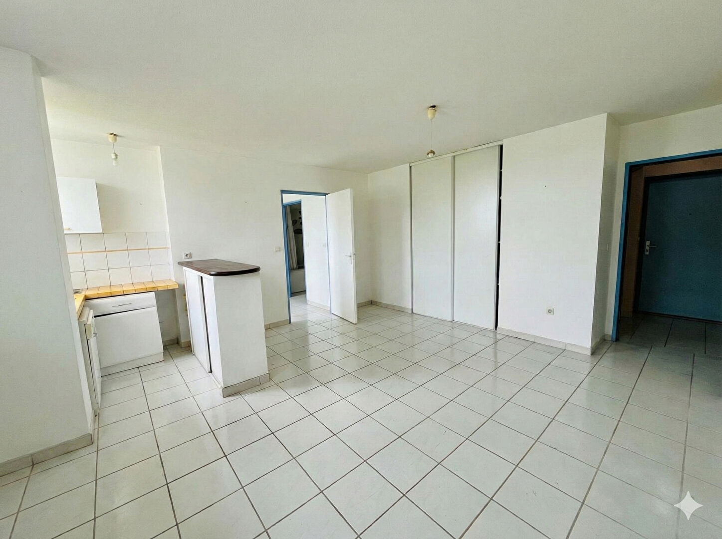 Appartement FORT DE FRANCE (97200) 2 pi&egrave;ces 38.00 m&sup2;
