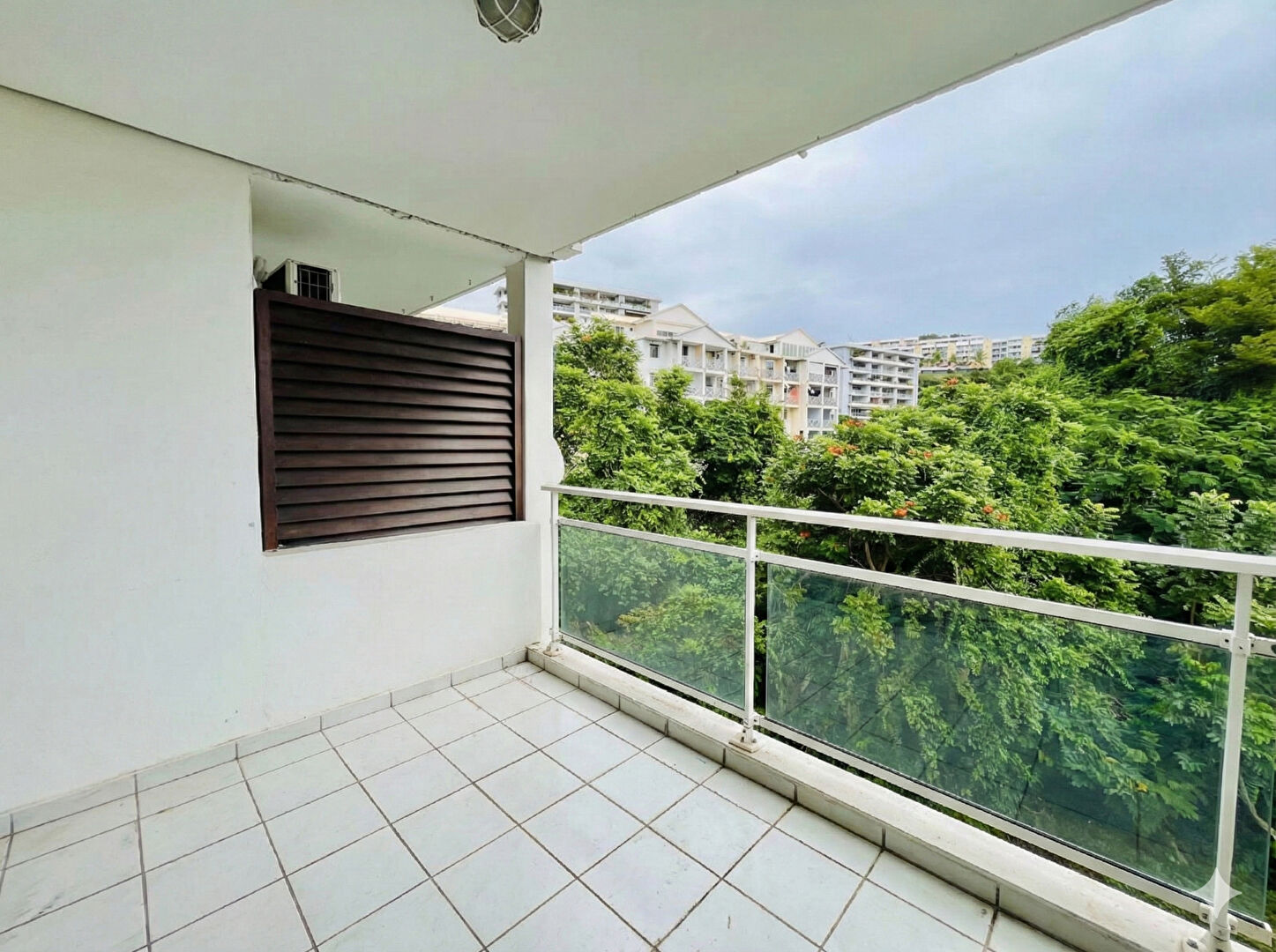 Appartement FORT DE FRANCE (97200) 2 pi&egrave;ces 38.00 m&sup2;