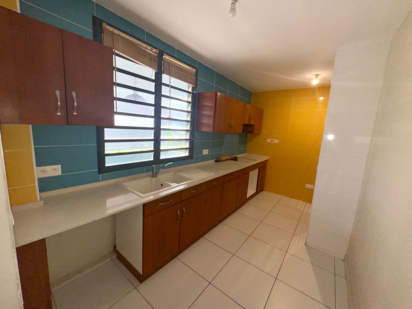 Appartement CAYENNE (97300) 2 pi&egrave;ces 55.00 m&sup2;