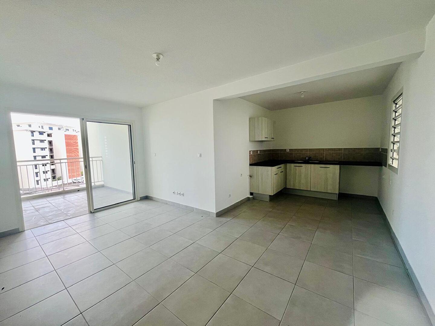 Appartement FORT DE FRANCE (97200) 2 pi&egrave;ces 47.52 m&sup2;