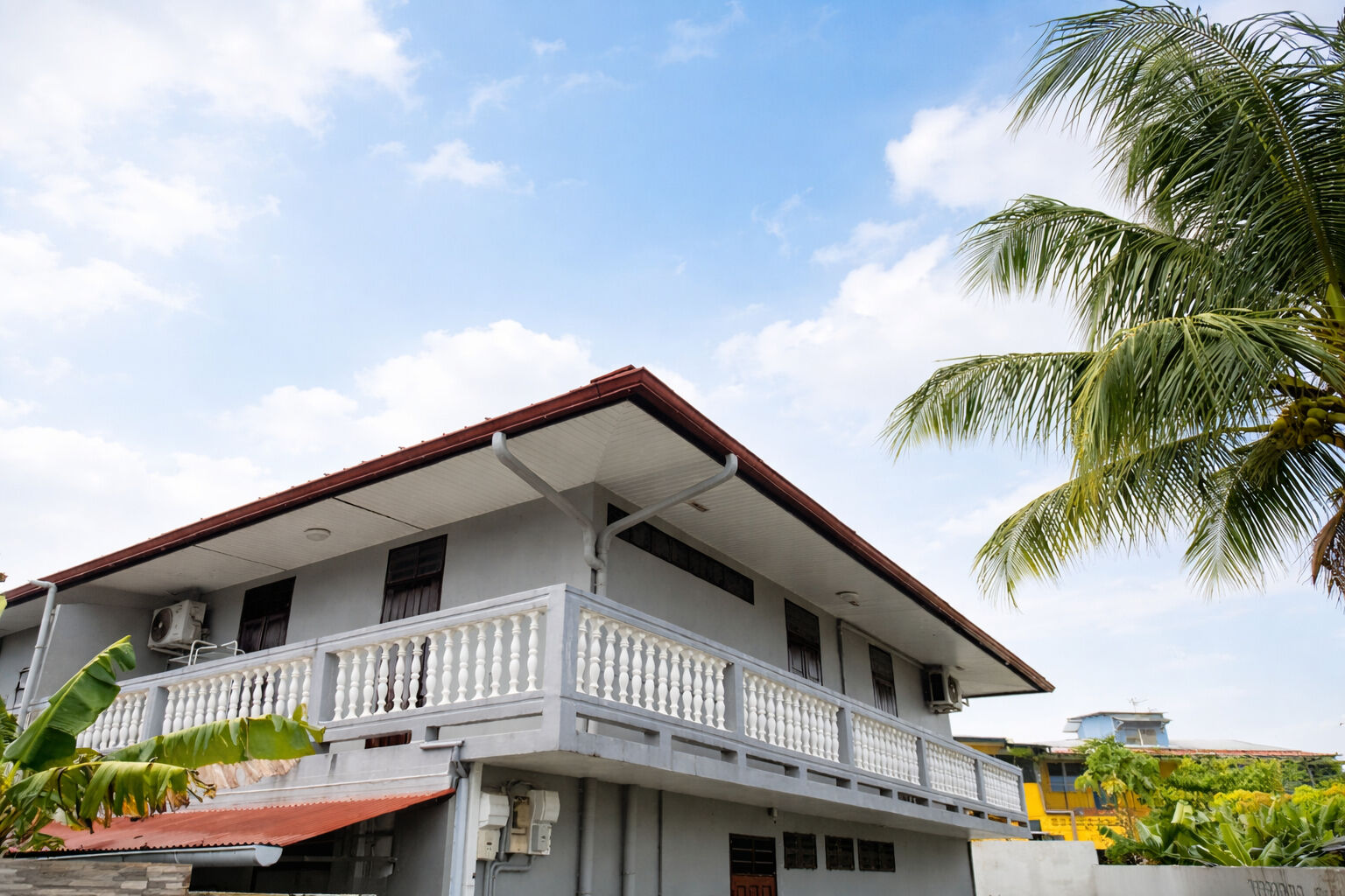 Immeuble CAYENNE (97300) 10 pi&egrave;ces 350.00 m&sup2;