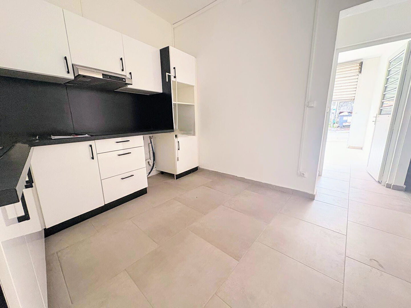 Appartement SAINT-ESPRIT (97270) 2 pi&egrave;ces 42.89 m&sup2;