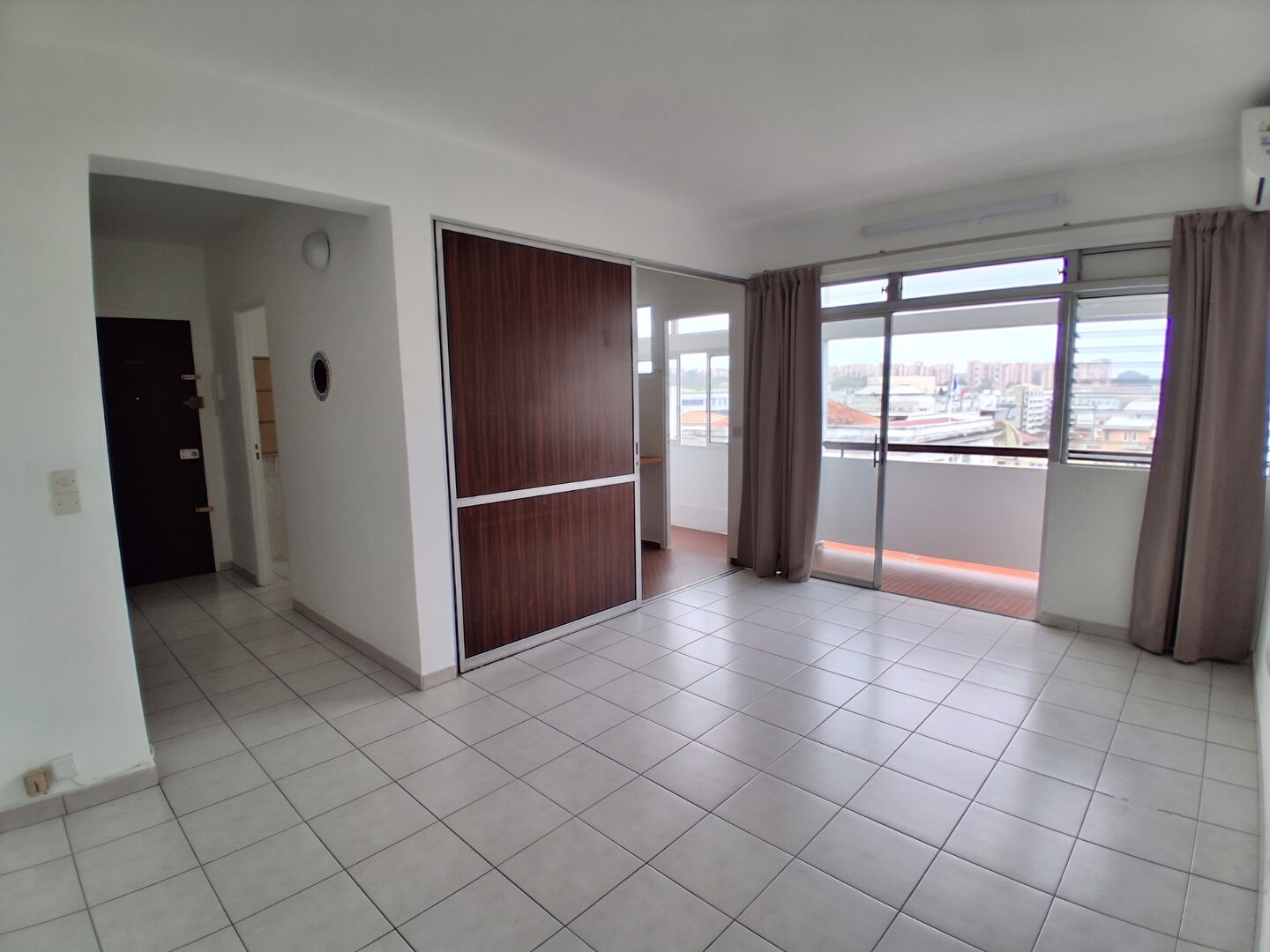 Appartement FORT DE FRANCE (97200) 2 pi&egrave;ces 55.18 m&sup2;