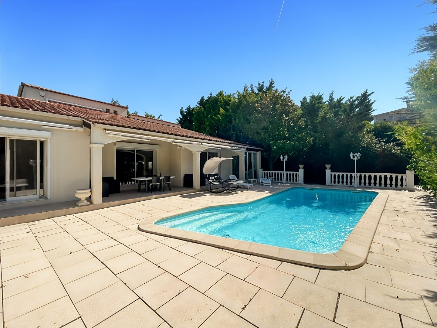 Maison ALLAUCH (13190) 5 pi&egrave;ces 213.00 m&sup2;