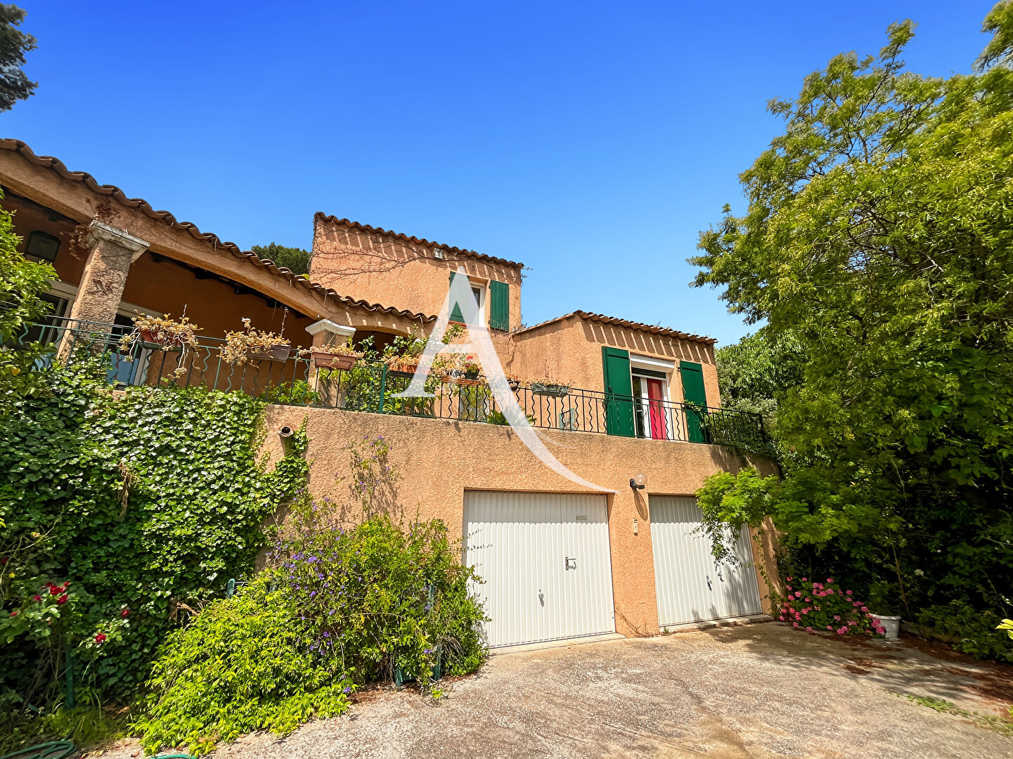 Maison MARSEILLE (13013) 4 pi&egrave;ces 98.00 m&sup2;